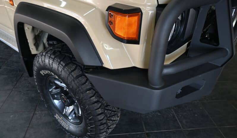 TOYOTA LAND CRUISER 79 2.8GD-6 A/T D/C full