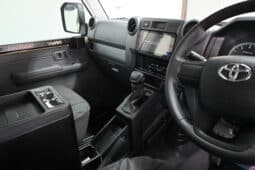 TOYOTA LAND CRUISER 79 2.8GD-6 A/T D/C full