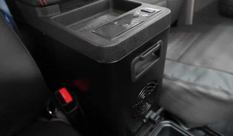 TOYOTA LAND CRUISER 79 2.8GD-6 A/T D/C full