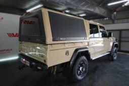 TOYOTA LAND CRUISER 79 2.8GD-6 A/T D/C full