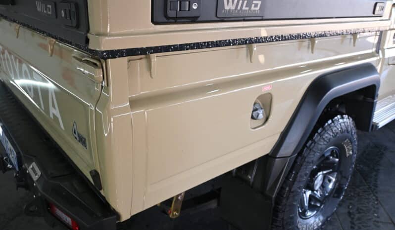 TOYOTA LAND CRUISER 79 2.8GD-6 A/T D/C full
