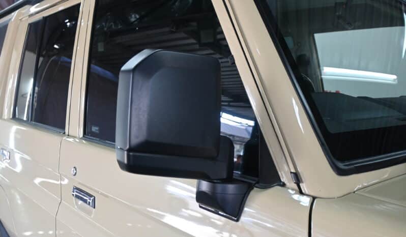 TOYOTA LAND CRUISER 79 2.8GD-6 A/T D/C full