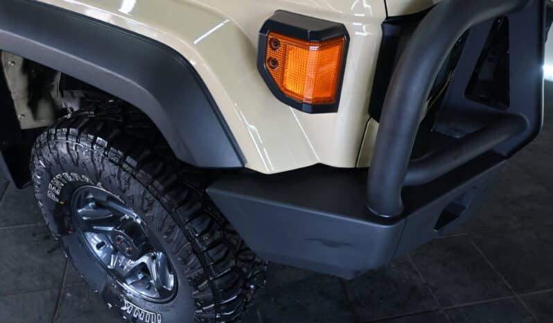 TOYOTA LAND CRUISER 79 2.8GD-6 A/T D/C full