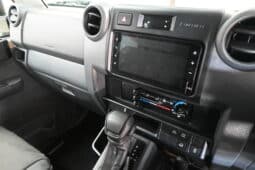 TOYOTA LAND CRUISER 79 2.8GD-6 A/T D/C full