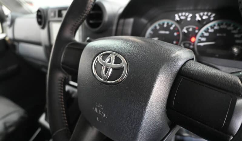 TOYOTA LAND CRUISER 79 2.8GD-6 A/T D/C full