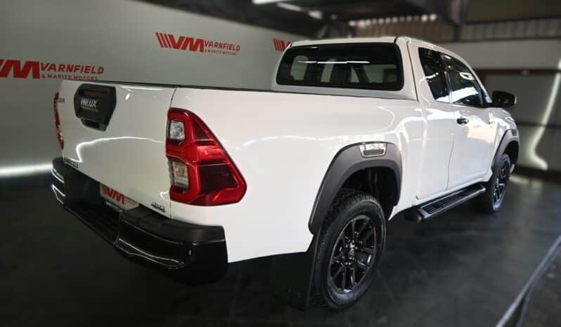 TOYOTA HILUX 2.8GD-6 RB LEGEND 4X4 E/C full