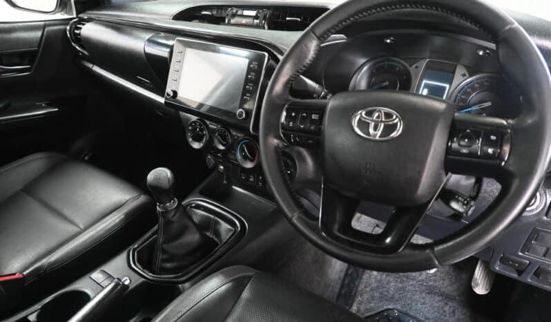 TOYOTA HILUX 2.8GD-6 RB LEGEND 4X4 E/C full
