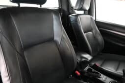 TOYOTA HILUX 2.8GD-6 RB LEGEND 4X4 E/C full
