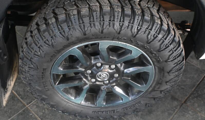 TOYOTA HILUX 2.8GD-6 RB LEGEND 4X4 A/T P/U E/C full
