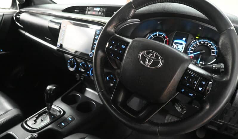 TOYOTA HILUX 2.8GD-6 RB LEGEND 4X4 A/T P/U E/C full
