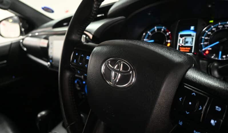 TOYOTA HILUX 2.8GD-6 RB LEGEND 4X4 A/T P/U E/C full