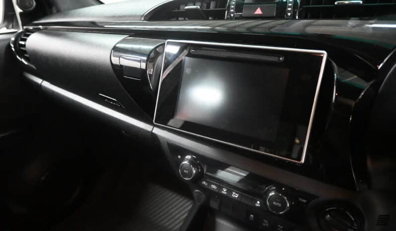 TOYOTA HILUX 2.8GD-6 RAIDER 4X4 A/T D/C full