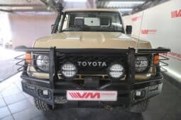 TOYOTA LAND CRUISER 79 4.5D P/U S/C V8 full