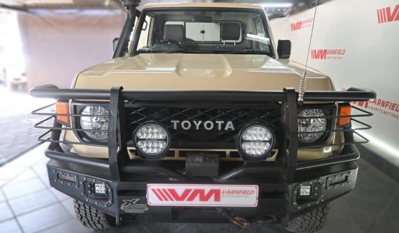 TOYOTA LAND CRUISER 79 4.5D P/U S/C V8 full