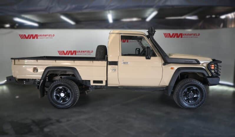 TOYOTA LAND CRUISER 79 4.5D P/U S/C V8 full