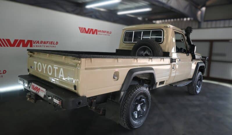 TOYOTA LAND CRUISER 79 4.5D P/U S/C V8 full