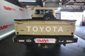 TOYOTA LAND CRUISER 79 4.5D P/U S/C V8