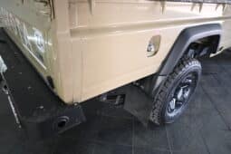 TOYOTA LAND CRUISER 79 4.5D P/U S/C V8 full