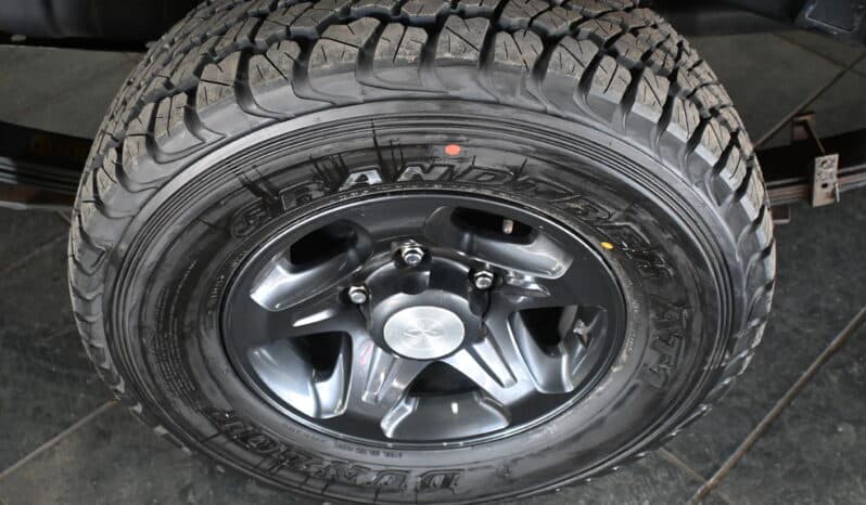 TOYOTA LAND CRUISER 79 4.5D P/U S/C V8 full