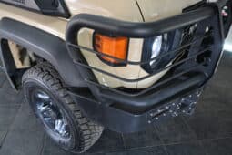 TOYOTA LAND CRUISER 79 4.5D P/U S/C V8 full