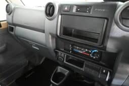 TOYOTA LAND CRUISER 79 4.5D P/U S/C V8 full