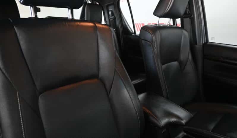 TOYOTA HILUX 2.8GD-6 RAIDER A/T D/C full