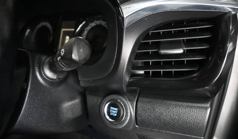 TOYOTA HILUX 2.8GD-6 RAIDER A/T D/C full
