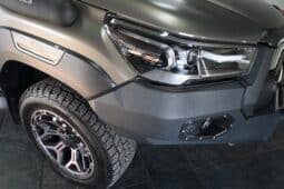 TOYOTA HILUX 2.8GD-6 D/C A/T LEGEND 4X4 full