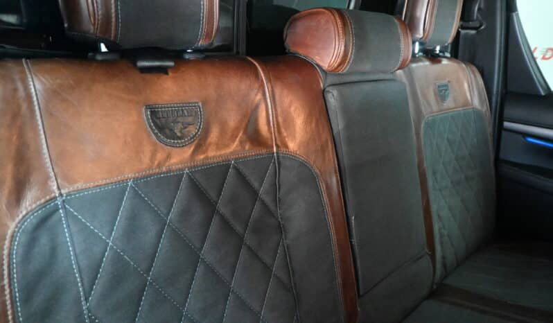 TOYOTA HILUX 2.8GD-6 D/C A/T LEGEND 4X4 full