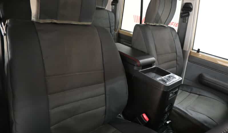 TOYOTA LAND CRUISER 79 2.8GD-6 P/U D/C A/T full