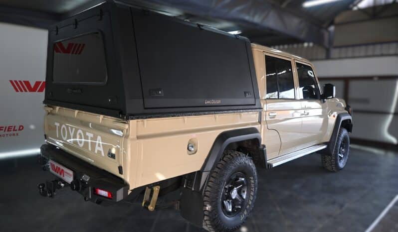 TOYOTA LAND CRUISER 79 2.8GD-6 P/U D/C A/T full