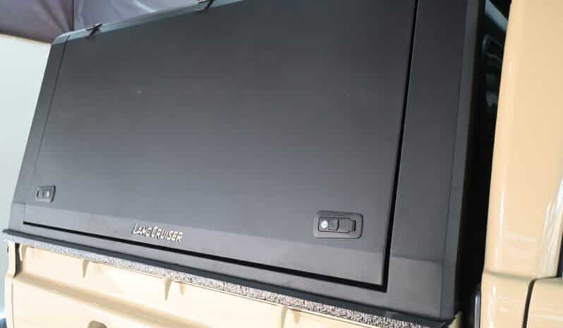 TOYOTA LAND CRUISER 79 2.8GD-6 P/U D/C A/T full