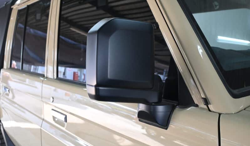 TOYOTA LAND CRUISER 79 2.8GD-6 P/U D/C A/T full