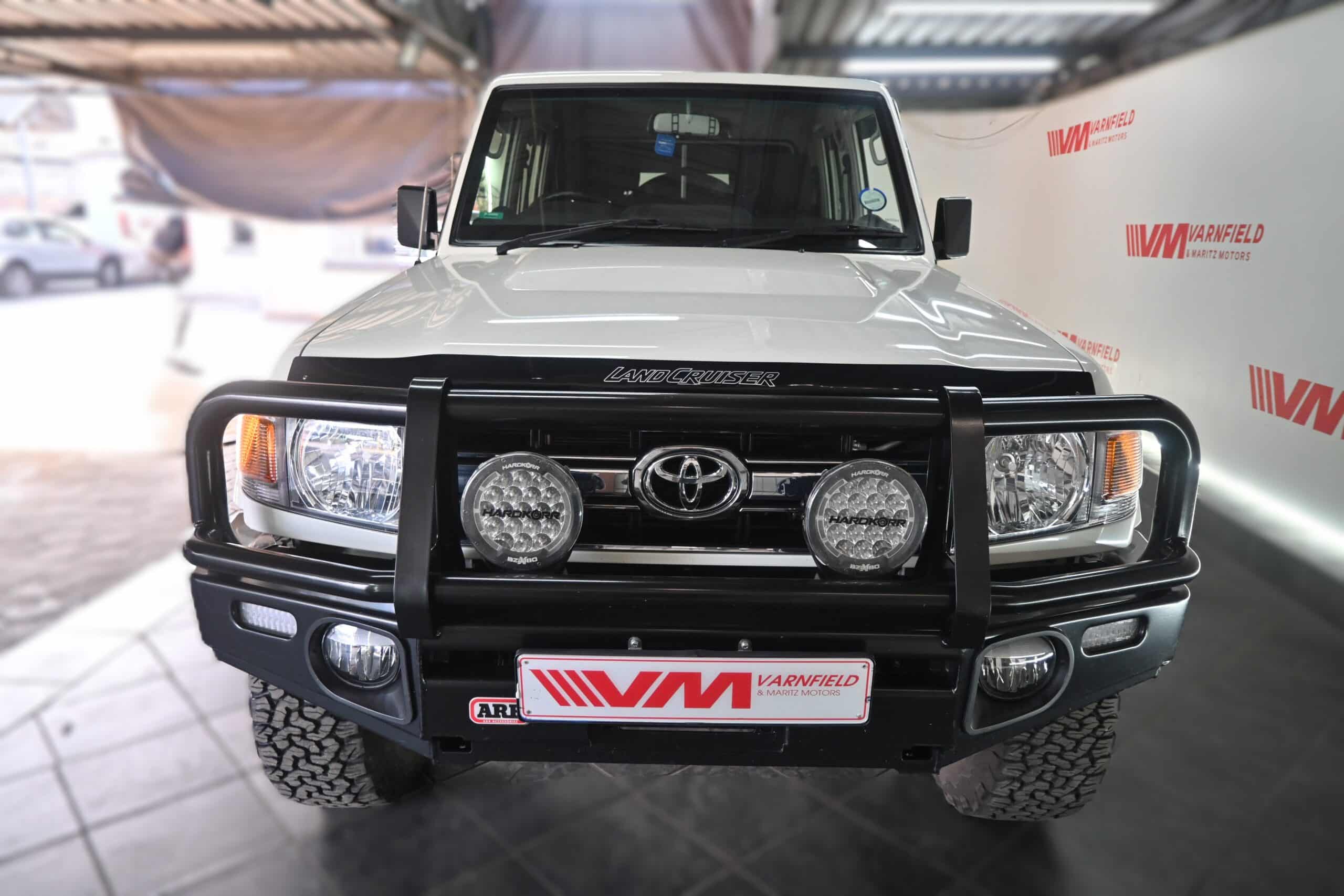 NISSAN NP200 1.6 A/C SAFETY PACK P/U S/C