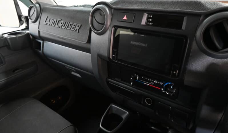 TOYOTA LAND CRUISER 79 4.0P P/U D/C full