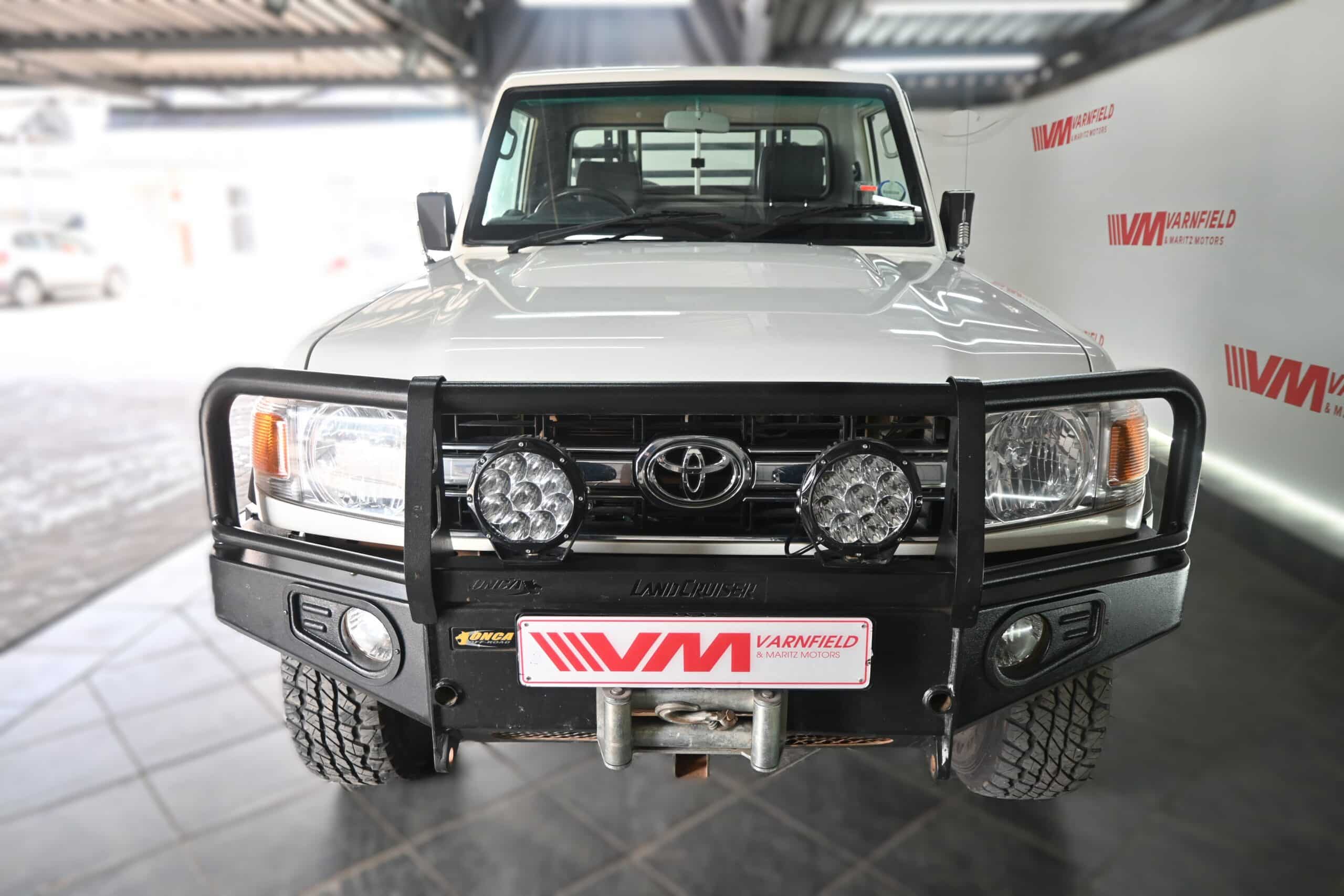 NISSAN NP200 1.6 A/C SAFETY PACK P/U S/C