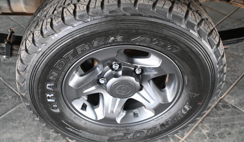 TOYOTA LAND CRUISER 79 4.2D P/U S/C full