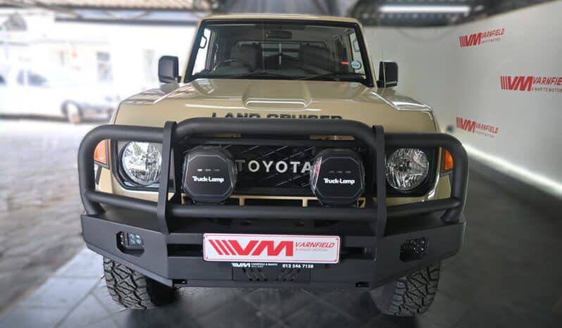 TOYOTA LAND CRUISER 79 2.8GD-6 A/T D/C full