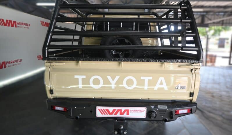 TOYOTA LAND CRUISER 79 2.8GD-6 A/T D/C full