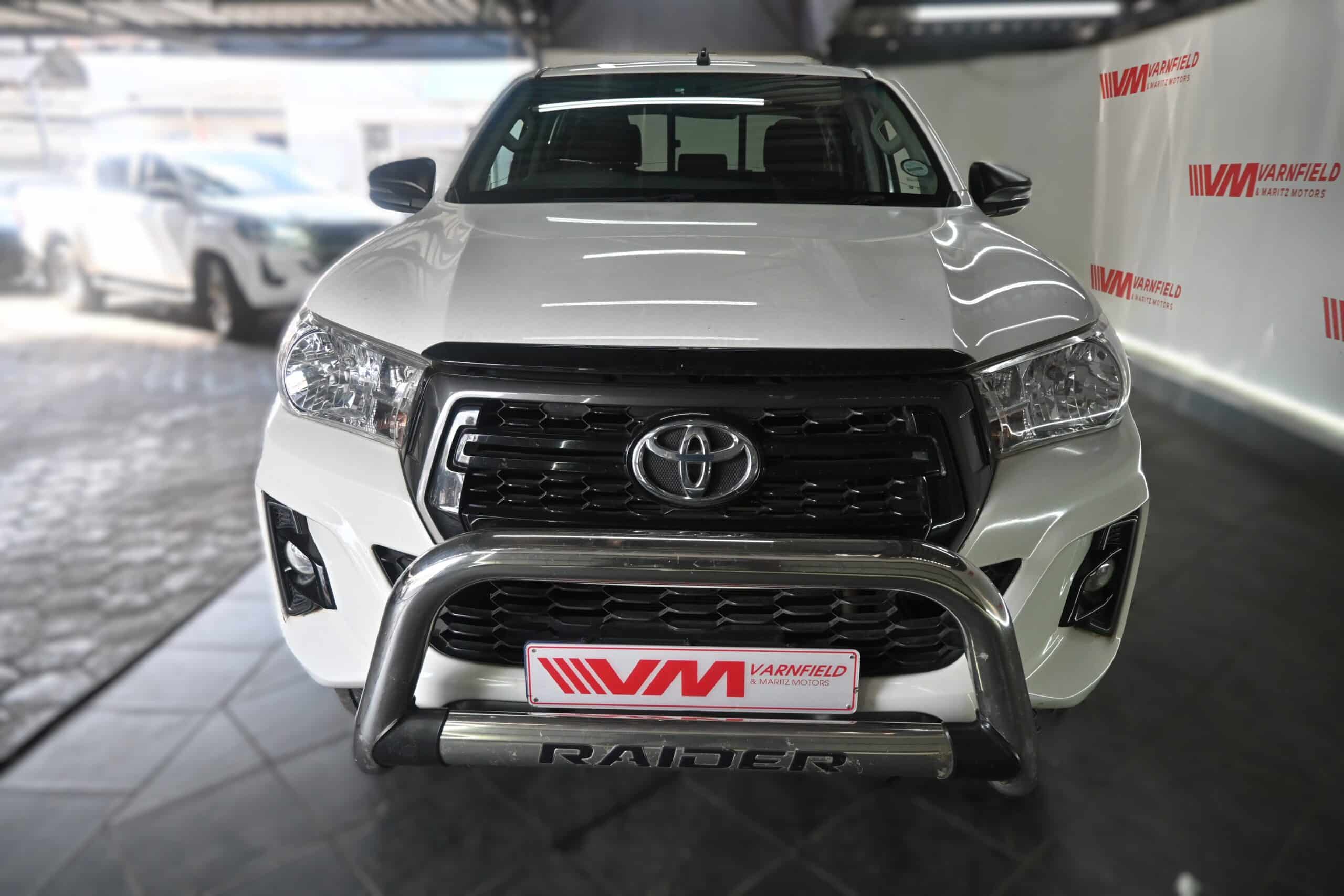 TOYOTA HILUX 2.4GD-6 4X4 SRX D/C