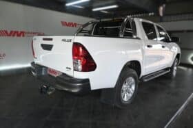 TOYOTA HILUX 2.4GD-6 4X4 SRX D/C
