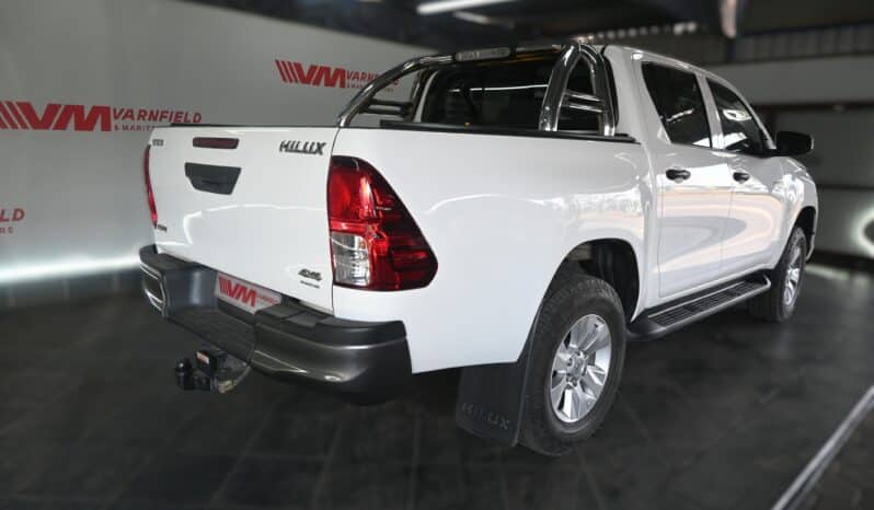 TOYOTA HILUX 2.4GD-6 4X4 SRX D/C full