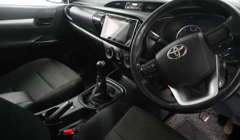 TOYOTA HILUX 2.4GD-6 4X4 SRX D/C full