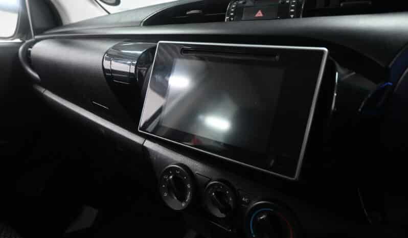 TOYOTA HILUX 2.4GD-6 4X4 SRX D/C full