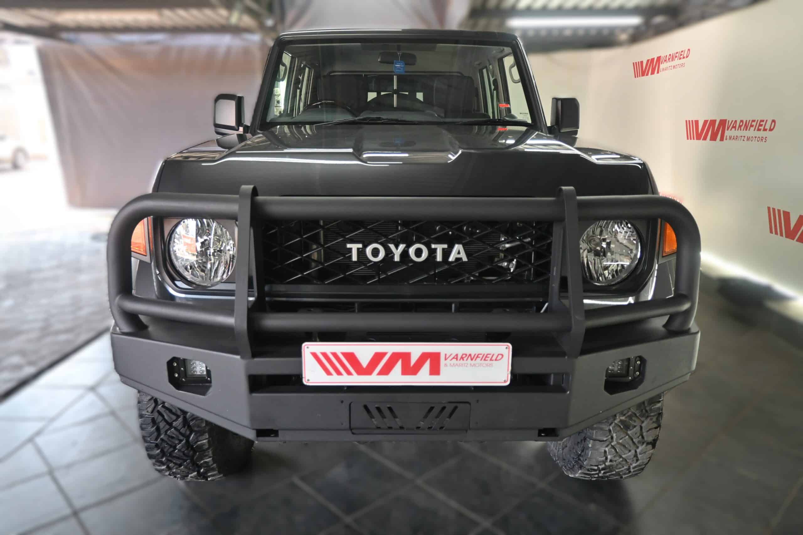 TOYOTA LAND CRUISER 79 2.8GD-6 D/C A/T