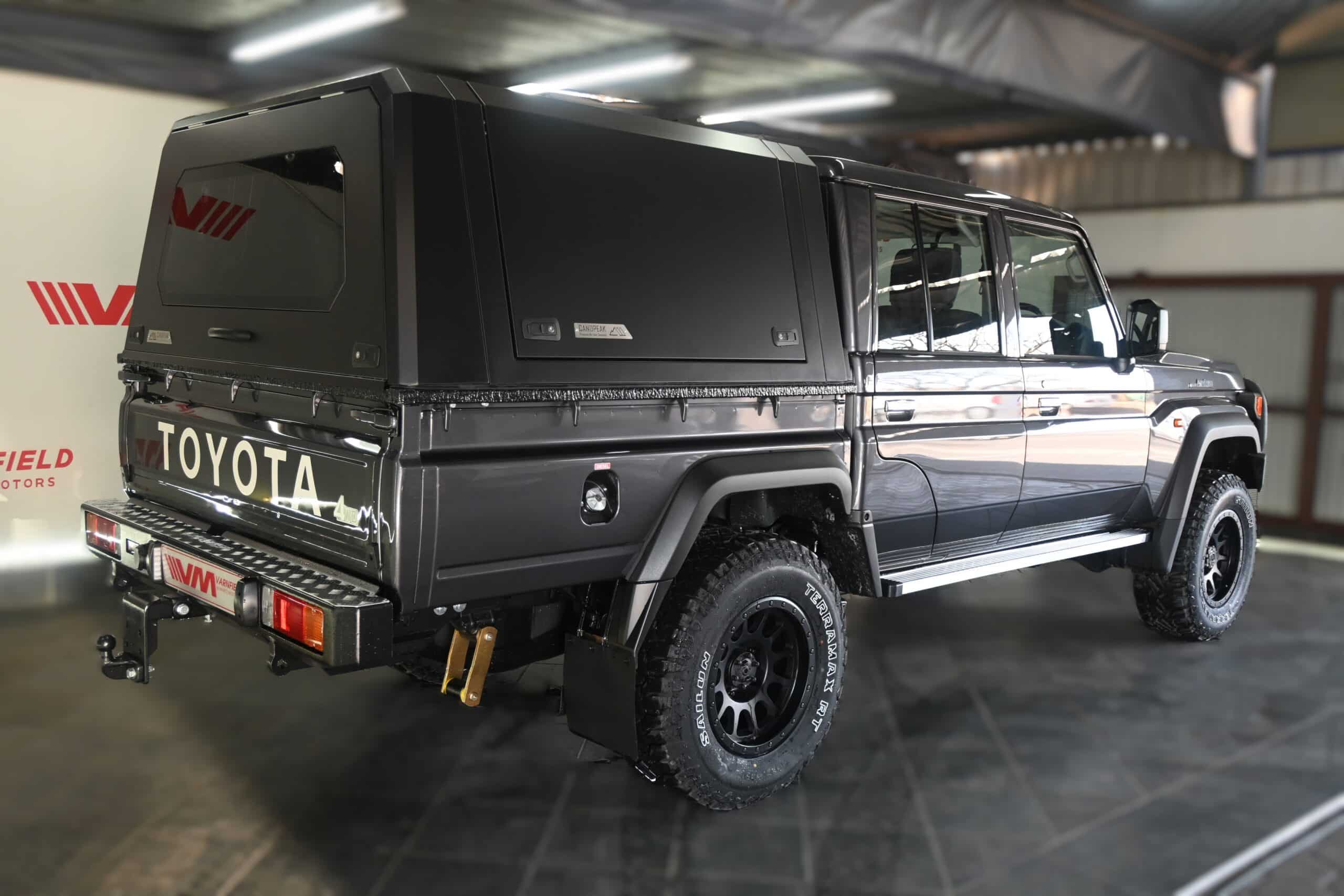 TOYOTA LAND CRUISER 79 2.8GD-6 D/C A/T