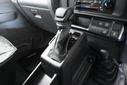 TOYOTA LAND CRUISER 79 2.8GD-6 D/C A/T full