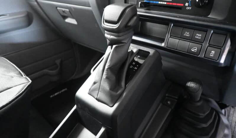 TOYOTA LAND CRUISER 79 2.8GD-6 D/C A/T full