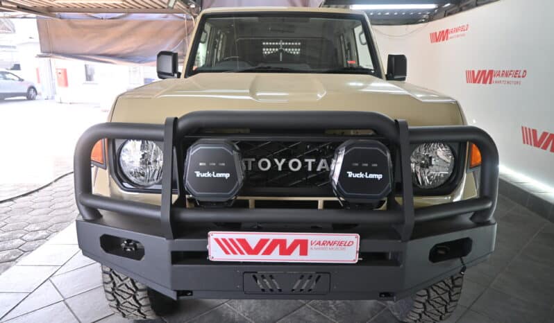 TOYOTA LAND CRUISER 79 2.8GD-6 P/U D/C A/T full