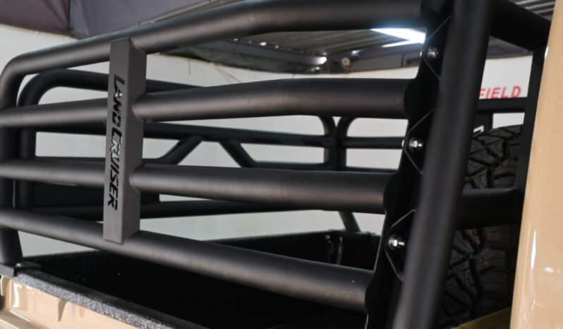 TOYOTA LAND CRUISER 79 2.8GD-6 P/U D/C A/T full